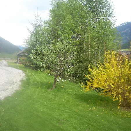 شقة Familienferienwohnung Manuela Scherer Neukirchen am Großvenediger